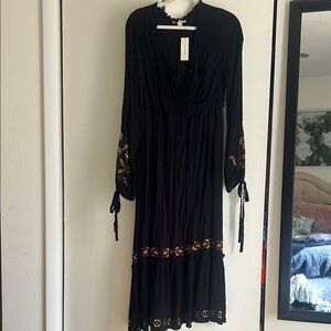 NWT Francesca’s Embroidered Black Dress